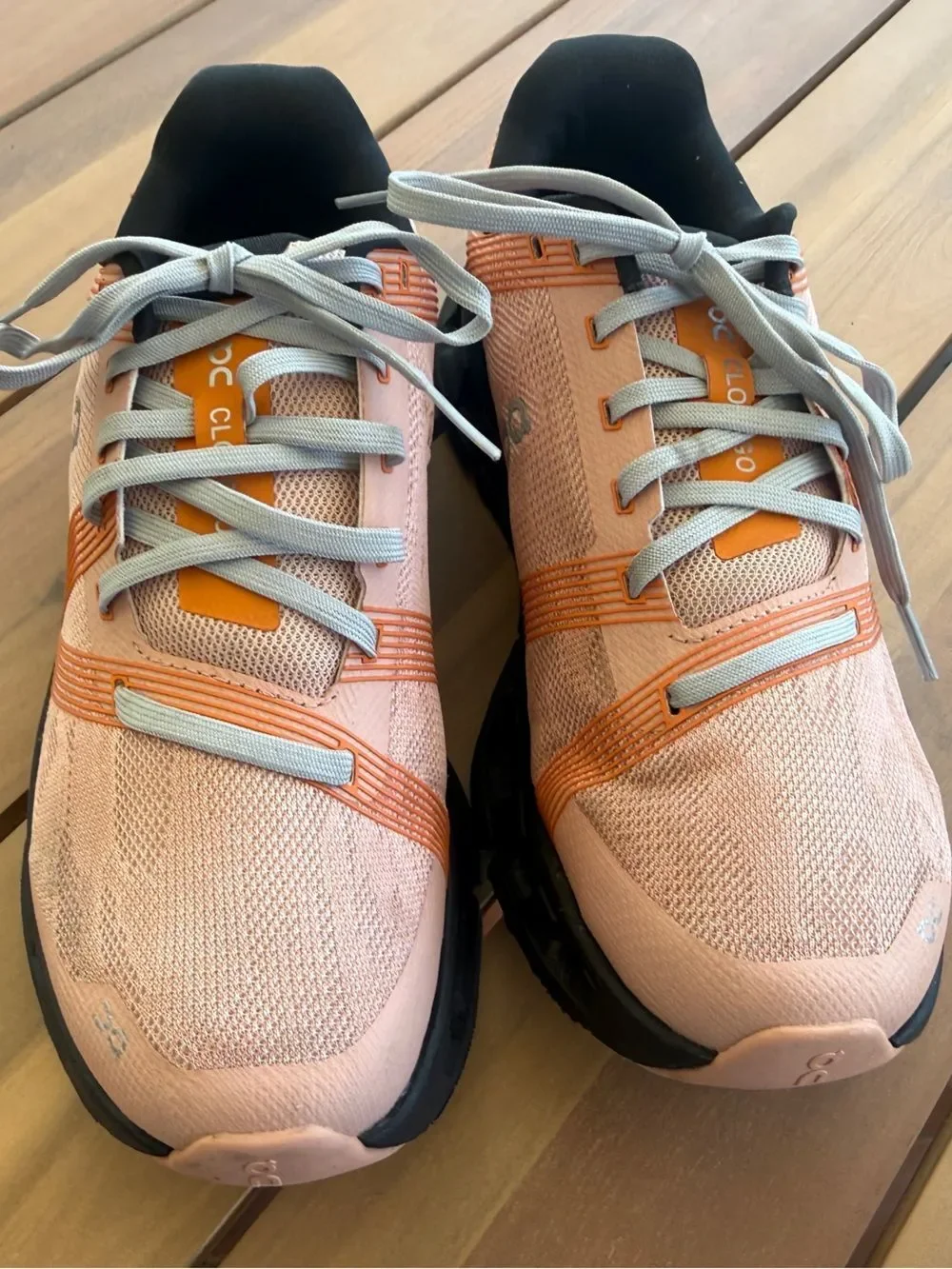 On Cloud Running Women’s “Rose Magnet” Peach Athletic Running Sneakers, size 8